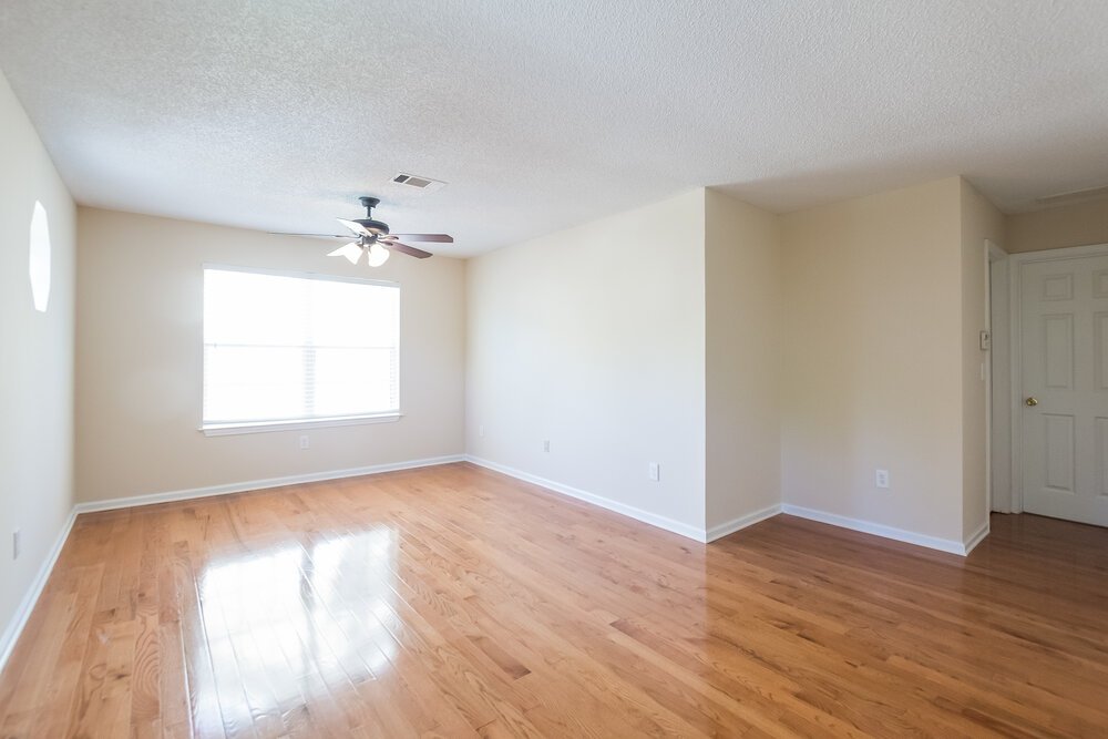 3-Bed Rental on 134 Summer Crest photo 10