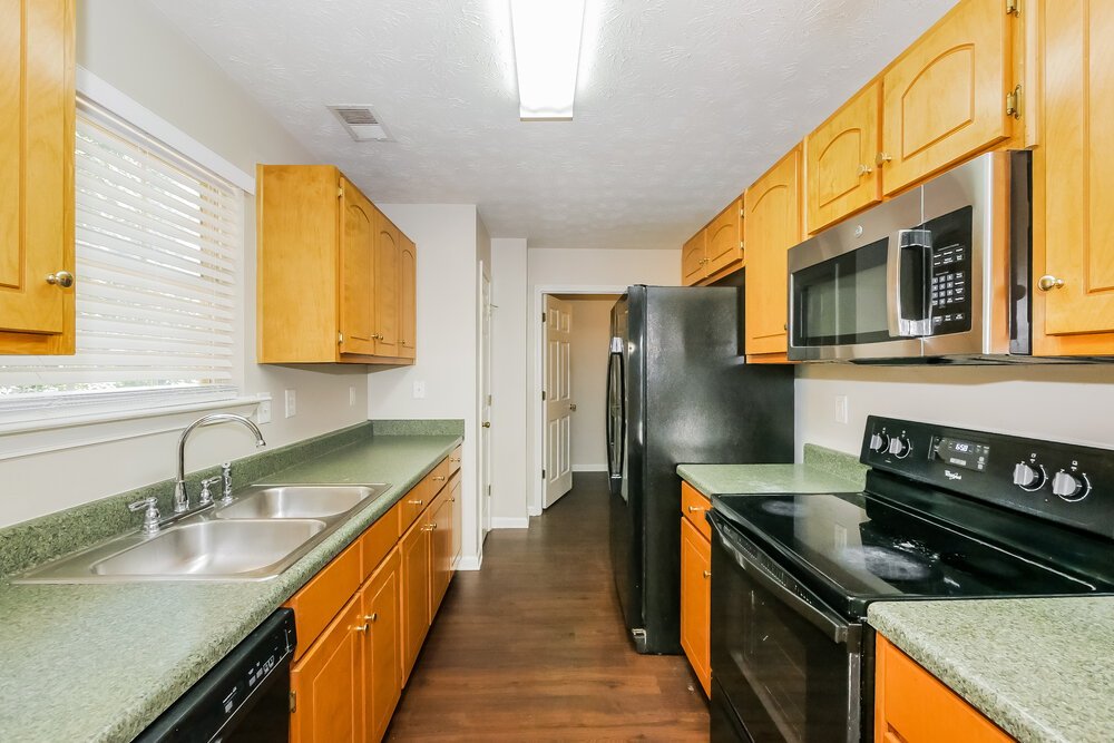 4-Bed Rental on 1002 Allegiance Dr photo 10