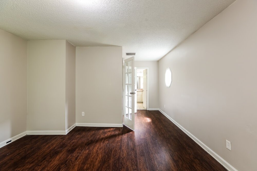 4-Bed Rental on 221 Clydesdale Lane photo 10