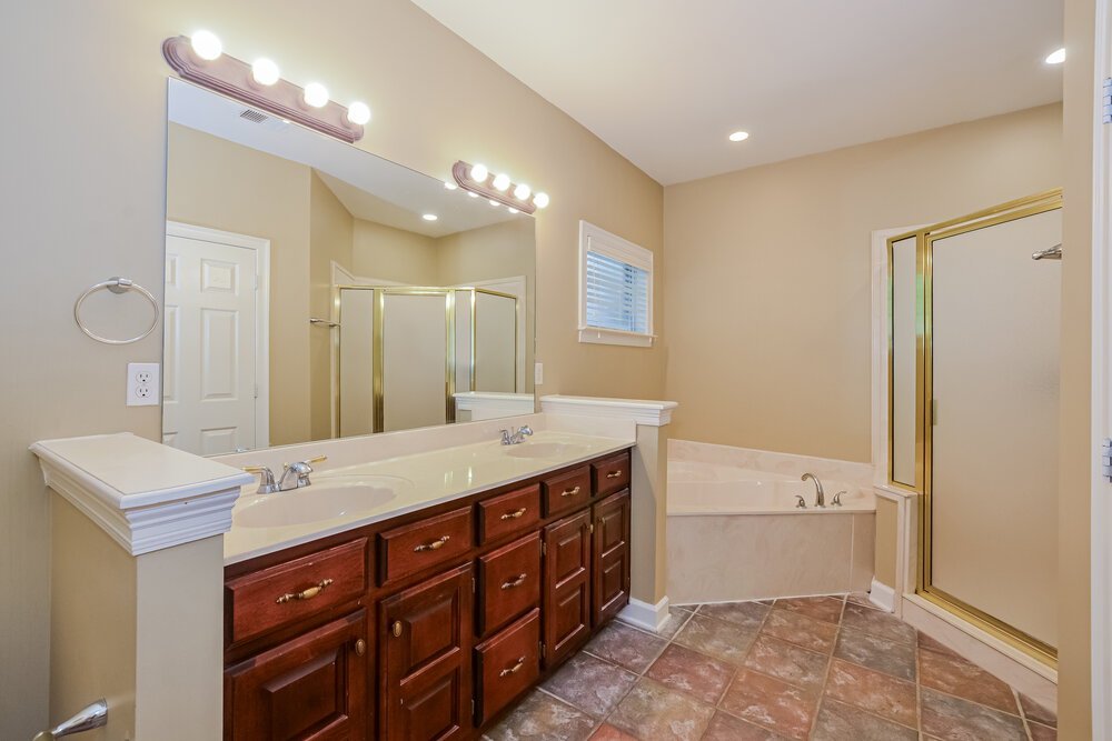 4-Bed Rental on 2722 Nelle Ln photo 10