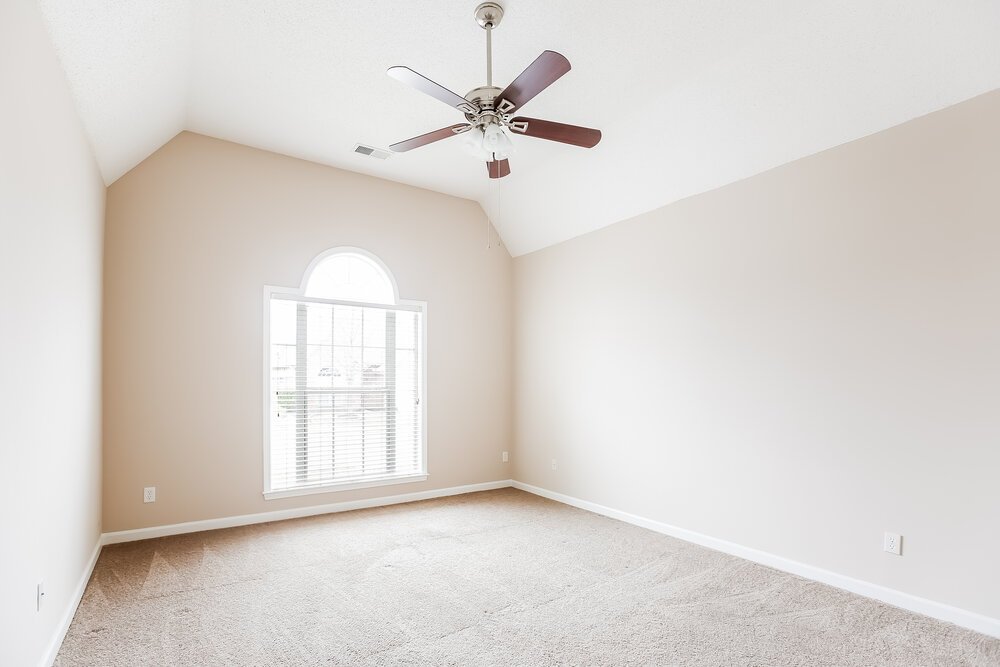 3-Bed Rental on 1112 Averett Ln photo 10