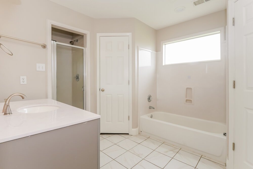4-Bed Rental on 145 Penny Ln photo 11