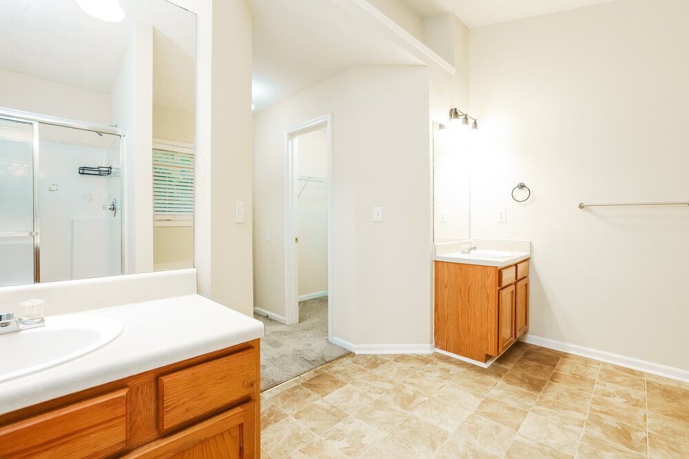 3-Bed Rental on 7069 Silver Bend photo 11