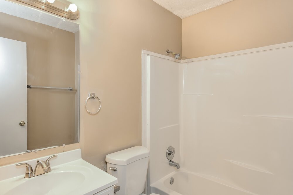 3-Bed Rental on 2906 Elizabeth Lane photo 11