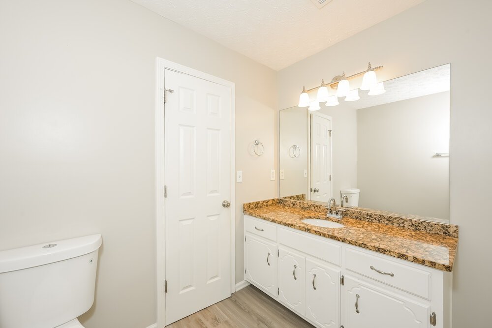 3-Bed Rental on 172 Williamsburg Way photo 11