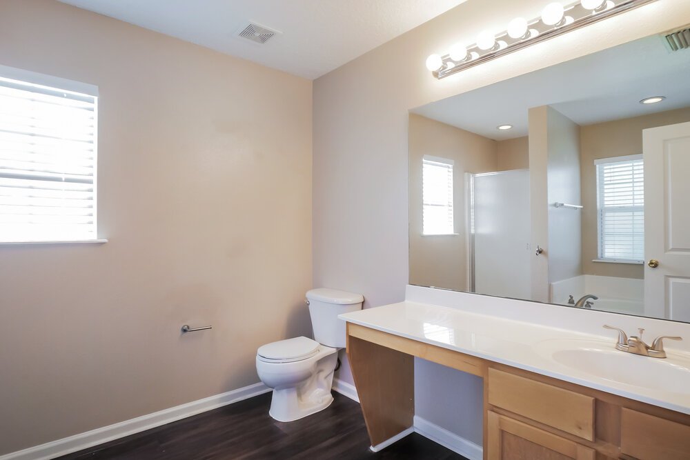 3-Bed Rental on 1417 Heather Ct photo 11