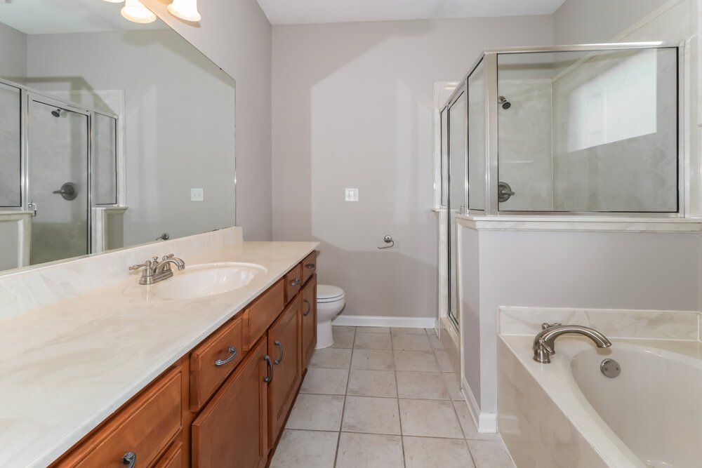 4-Bed Rental on 1262 Carlton Ridge photo 11