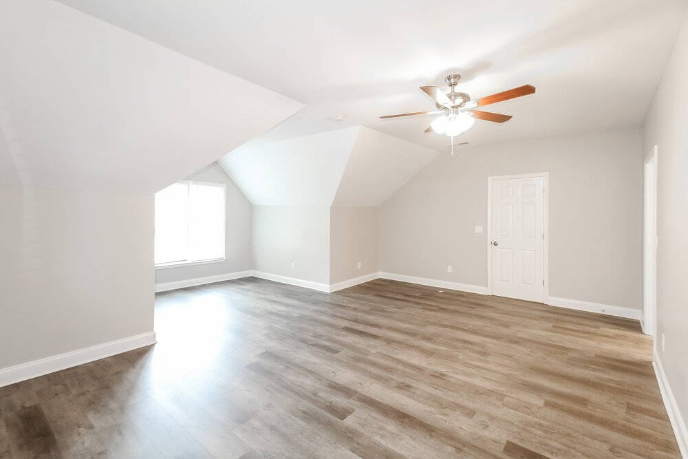3-Bed Rental on 2570 Broadmoor Ct photo 11