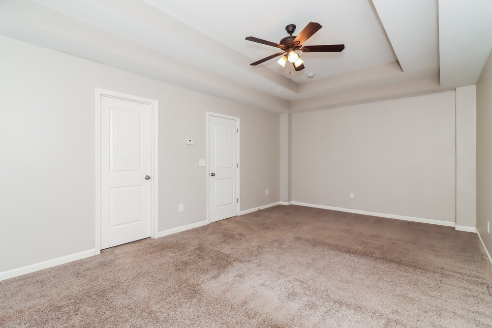 4-Bed Rental on 412 Fieldcrest Drive photo 11