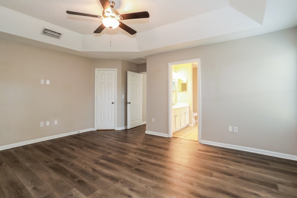 4-Bed Rental on 1306 Ardmore St photo 11