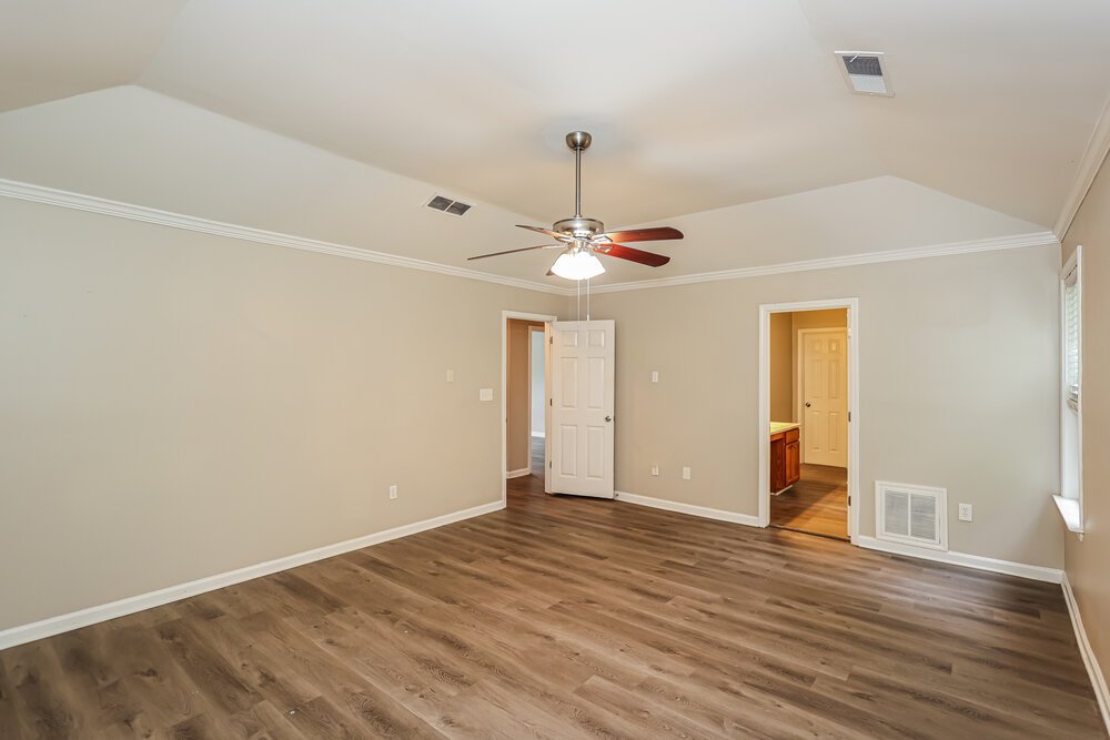 4-Bed Rental on 4970 Promenade Dr photo 11