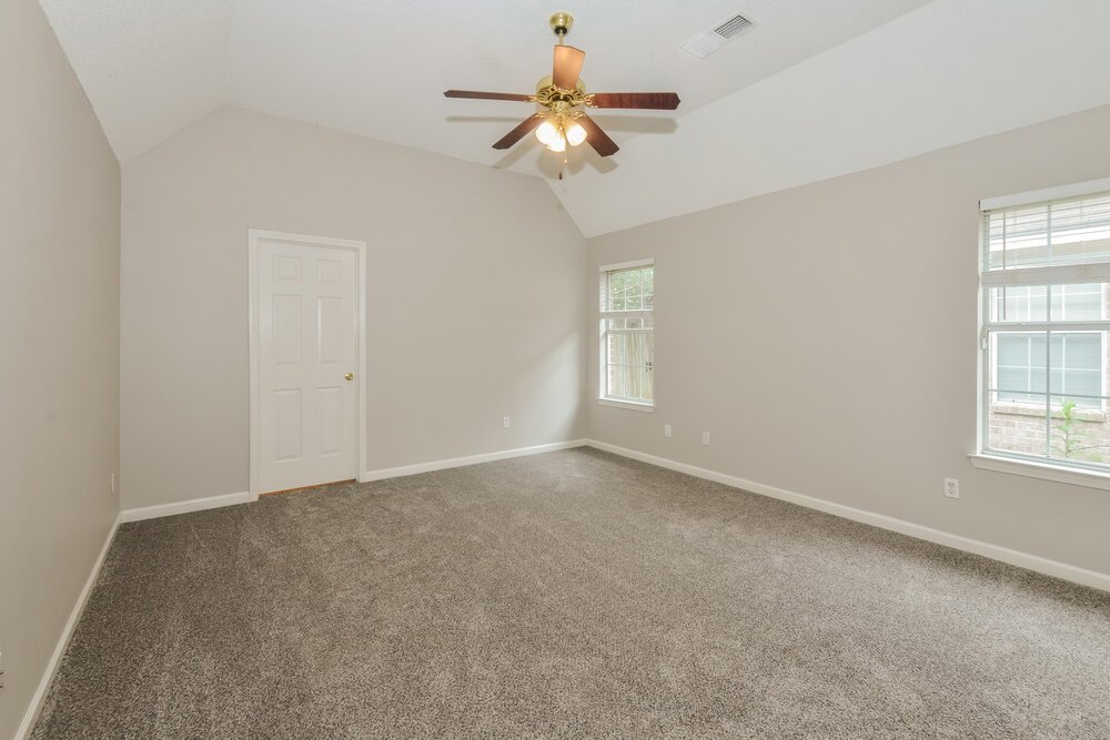 3-Bed Rental on 6967 Naples Dr photo 11
