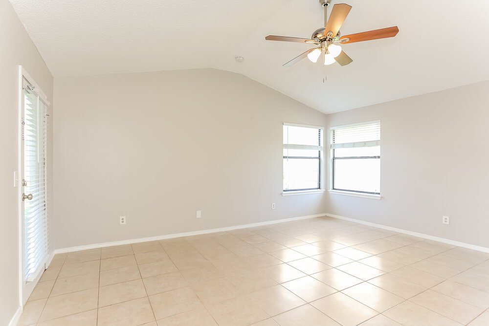 3-Bed Rental on 1266 Bee St photo 11