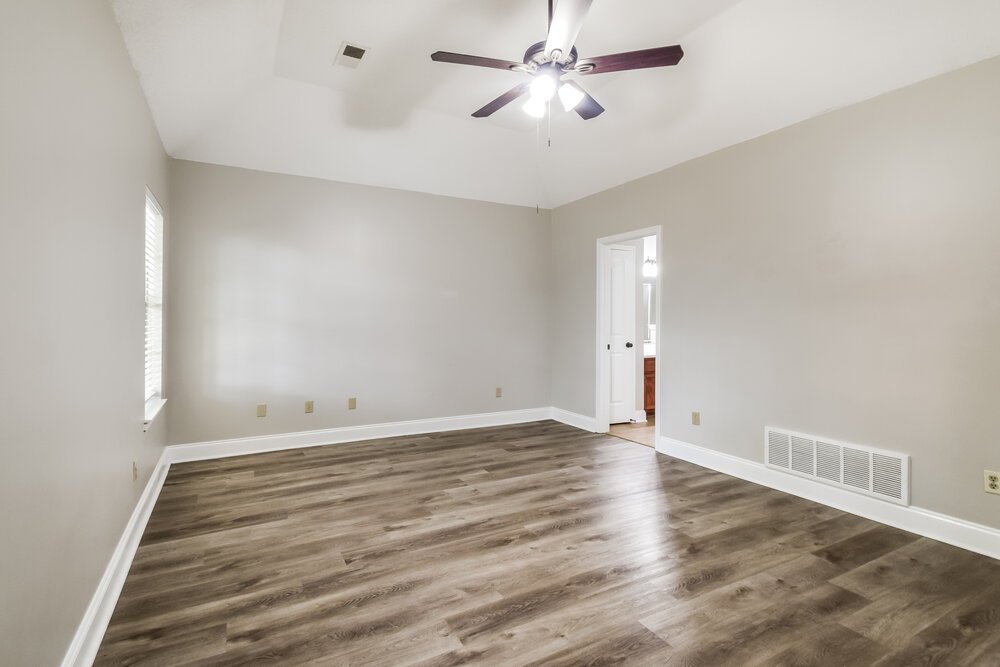 4-Bed Rental on 2346 Kindlewood Dr photo 11