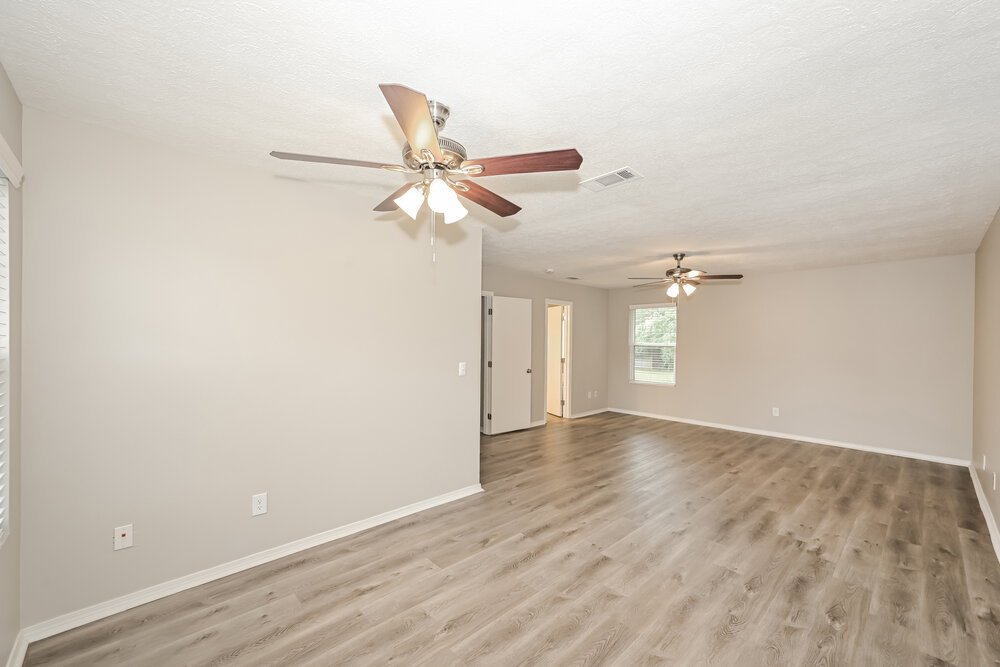 4-Bed Rental on 807 General Barksdale photo 11
