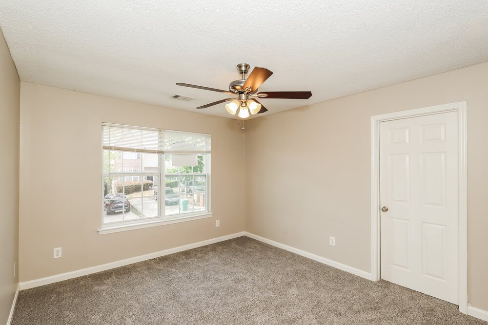 3-Bed Rental on 1462 Riverrock Ct photo 11