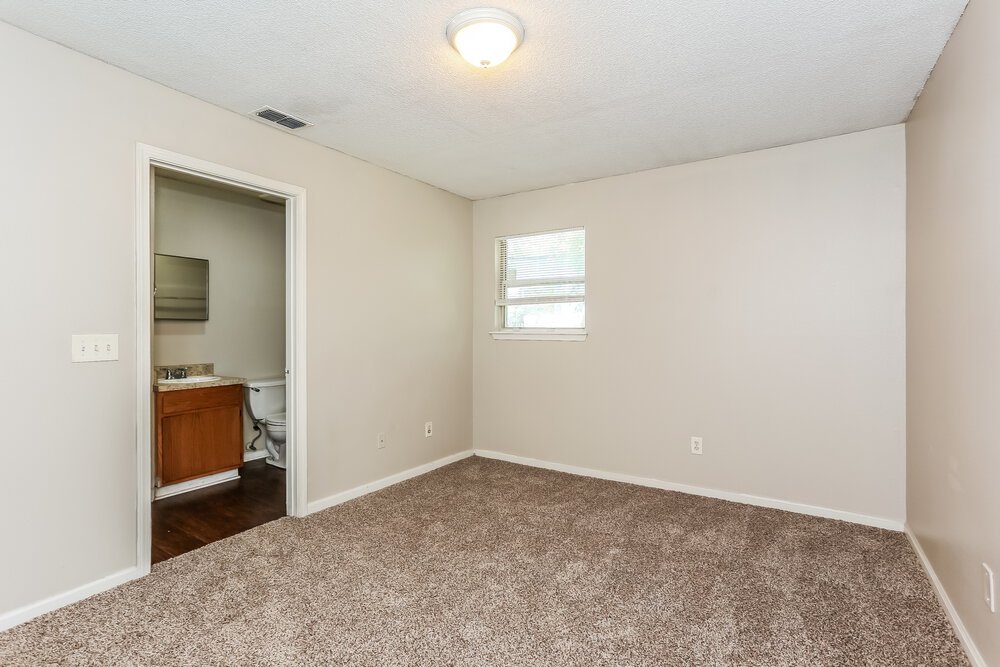 3-Bed Rental on 2268 W 44th photo 11
