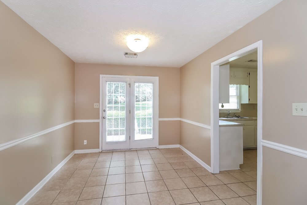 3-Bed Rental on 3935 Willowmeade Drive photo 11