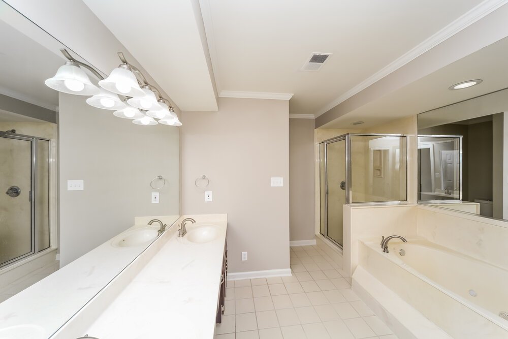 3-Bed Rental on 6404 Evergreen Dr photo 11