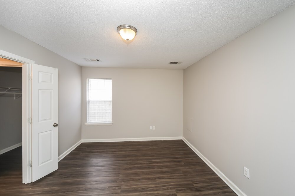 3-Bed Rental on 7571 Spring Morning photo 11