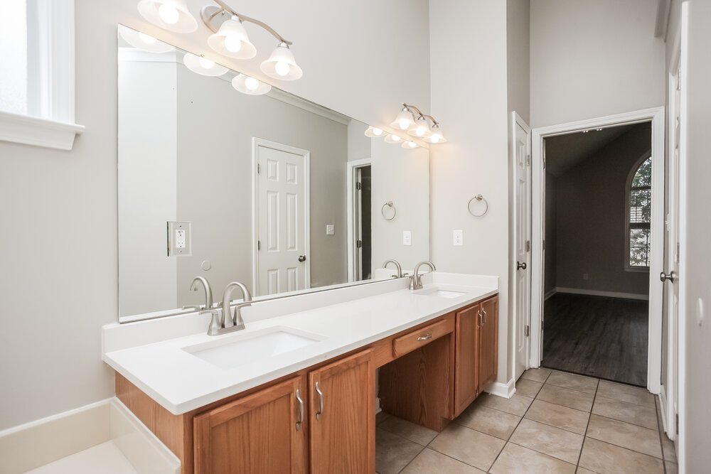 4-Bed Rental on 1531 Carlton Ridge photo 11