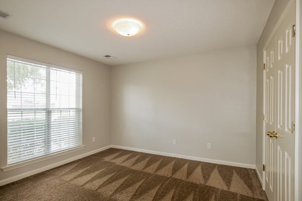 4-Bed Rental on 5451 Evening Mist photo 12