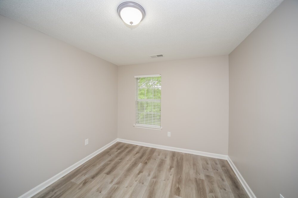 4-Bed Rental on 7228 Hunters Horn photo 12