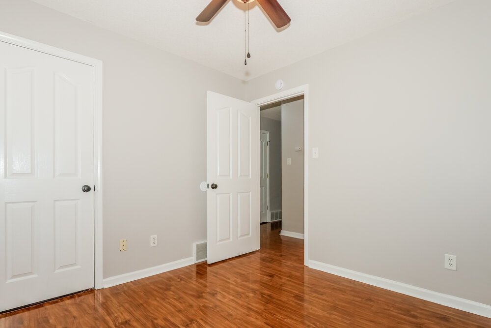3-Bed Rental on 1596 Far Dr photo 12