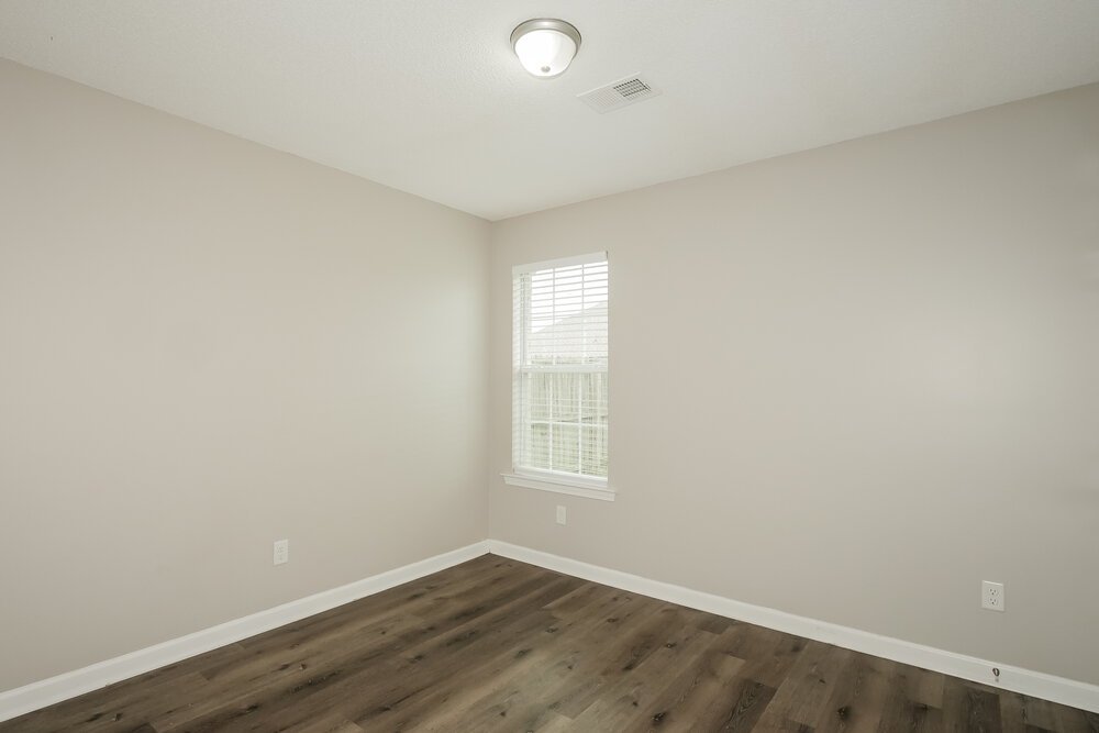 3-Bed Rental on 7959 Ridgedale Dr photo 12