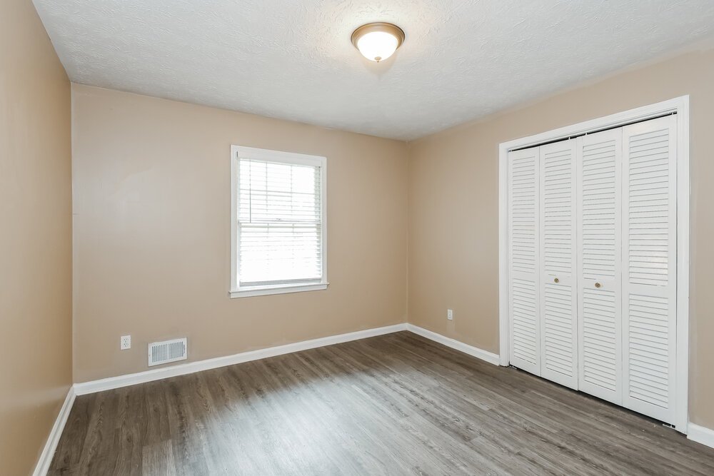 3-Bed Rental on 2906 Elizabeth Lane photo 12