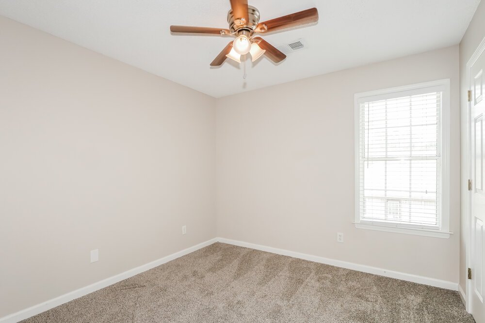 4-Bed Rental on 6076 Armistead St photo 12