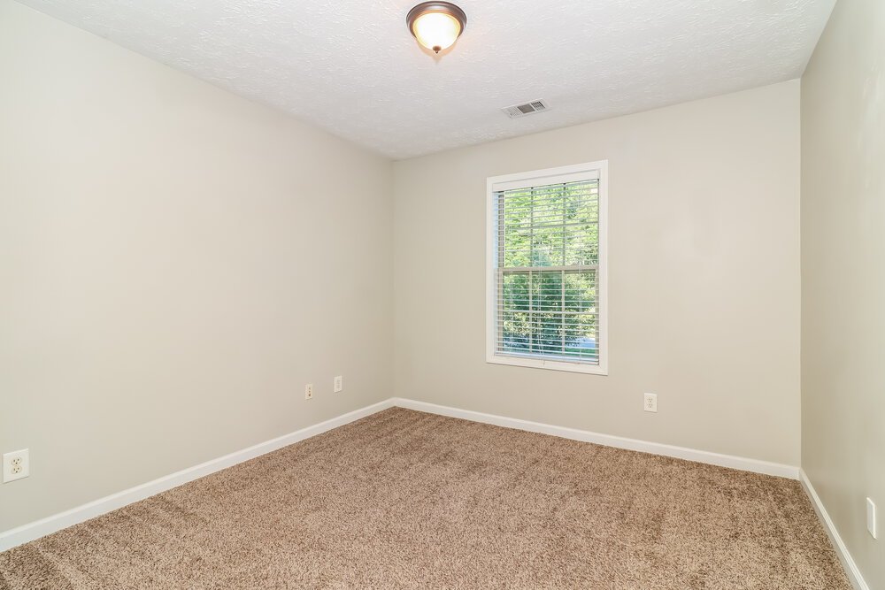 4-Bed Rental on 97 Summer Creek photo 12