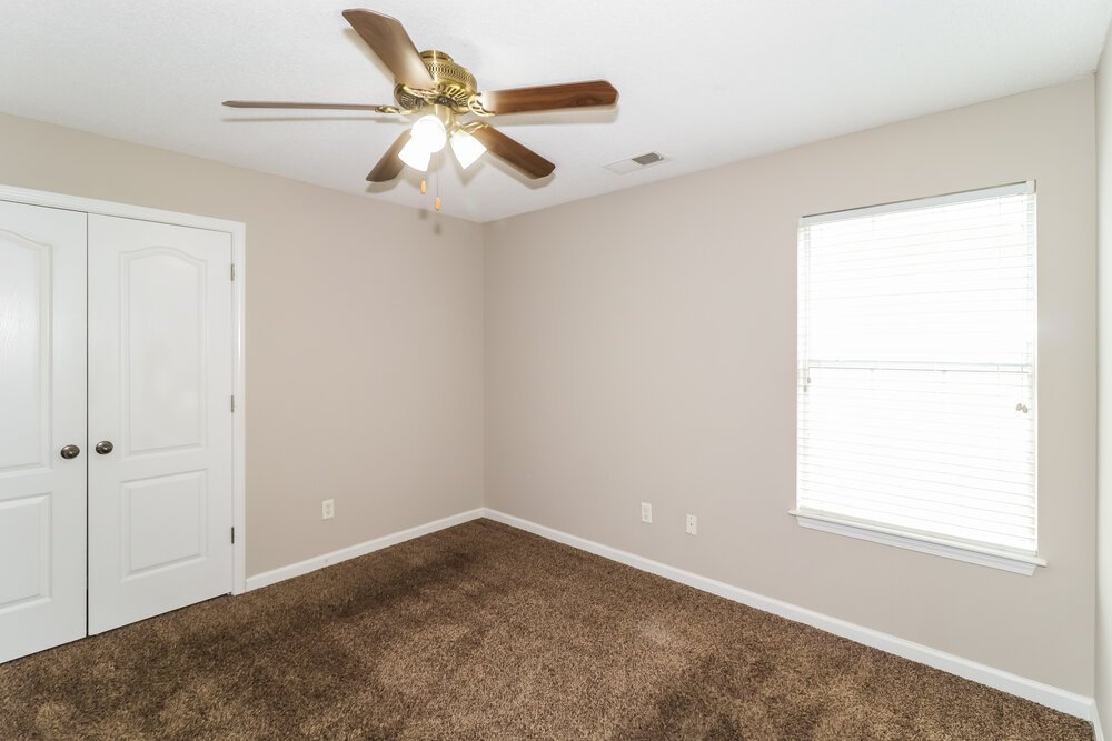 4-Bed Rental on 1262 Carlton Ridge photo 12