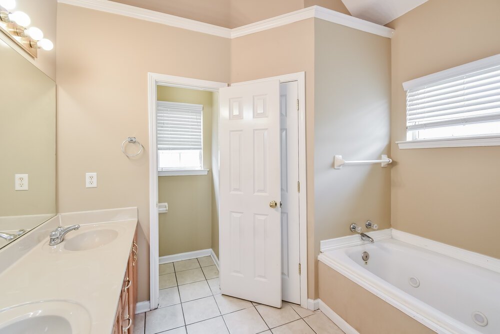 3-Bed Rental on 4599 Tulip Bend photo 12