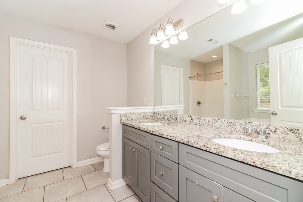 4-Bed Rental on 412 Fieldcrest Drive photo 12