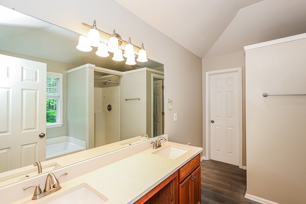 4-Bed Rental on 4970 Promenade Dr photo 12