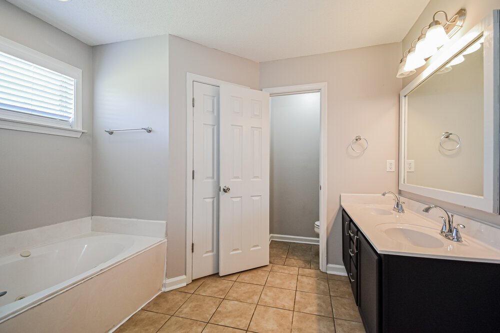 3-Bed Rental on 5746 Oakley Dr photo 12