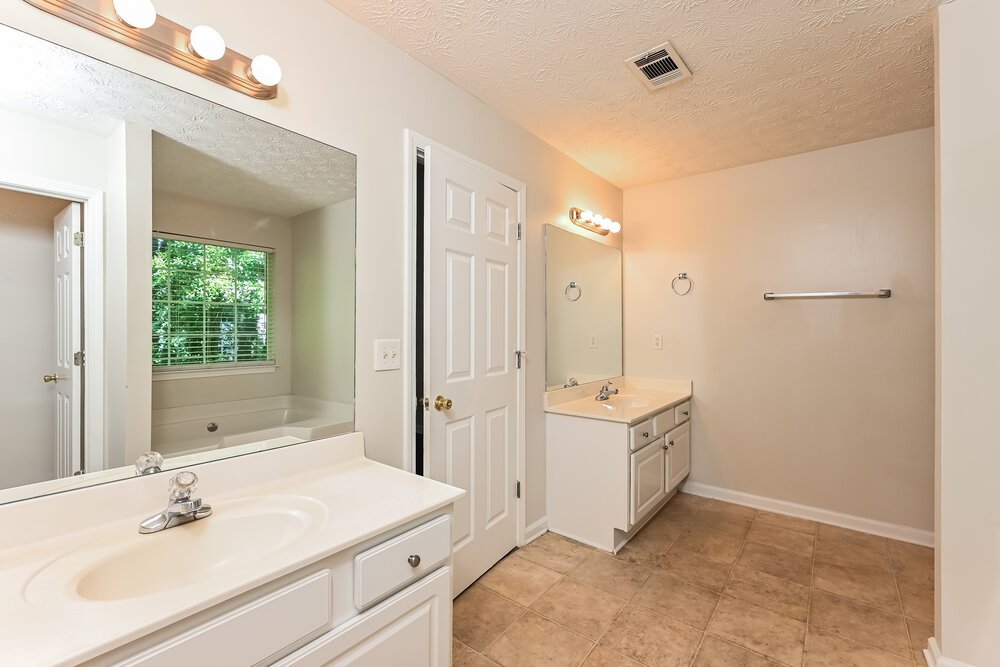 3-Bed Rental on 564 Kirtley Ct photo 12