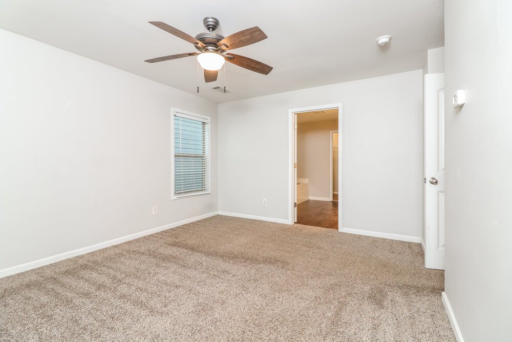 4-Bed Rental on 275 Shaw Dr photo 12