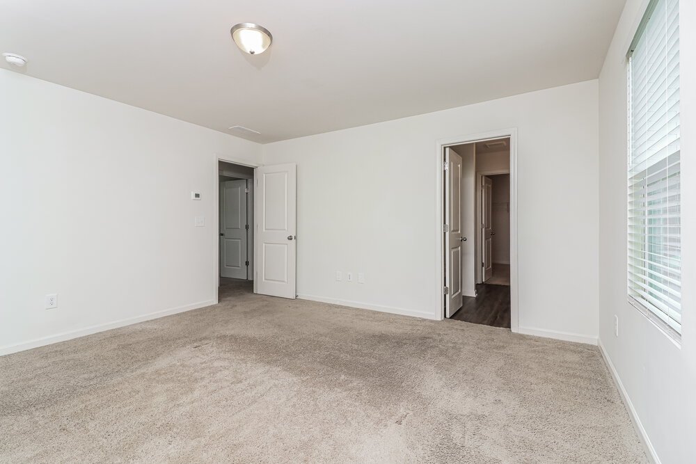 4-Bed Rental on 44 Meriwether Ln photo 12