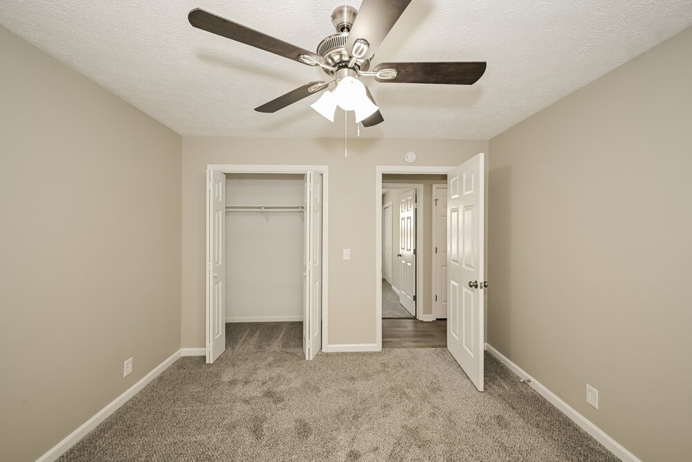 3-Bed Rental on 1204 Cedarhill Dr photo 12
