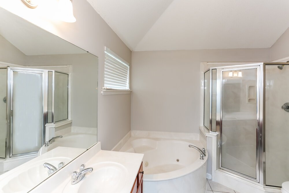 3-Bed Rental on 1142 Red Fern photo 12