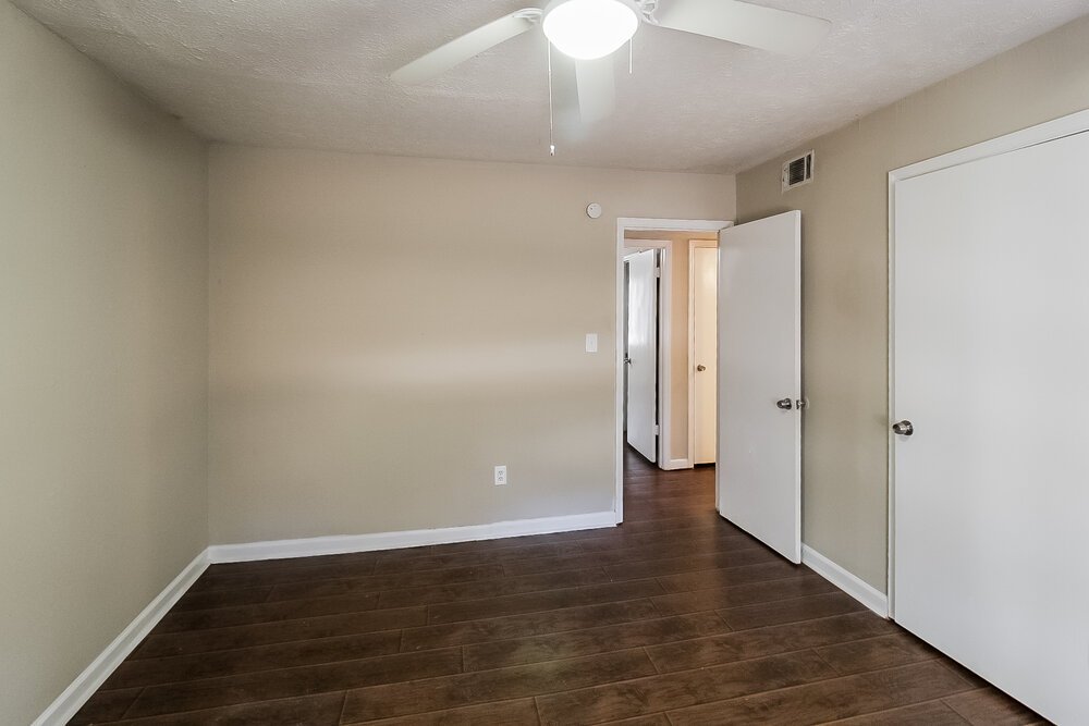 3-Bed Rental on 119 Richard Way photo 12
