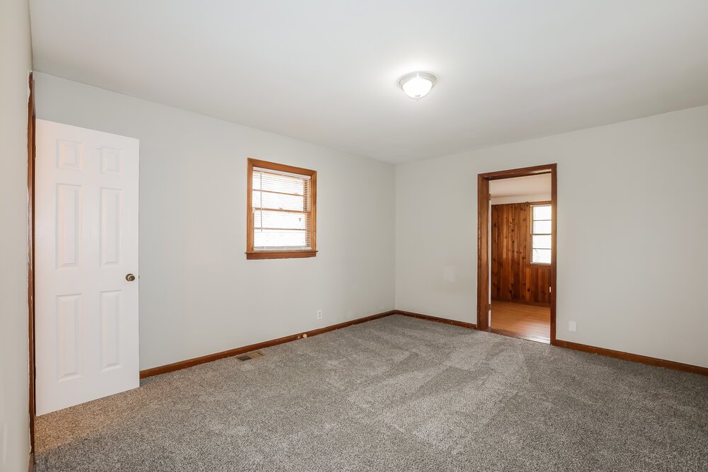 2-Bed Rental on 2147 Camp Circle photo 12