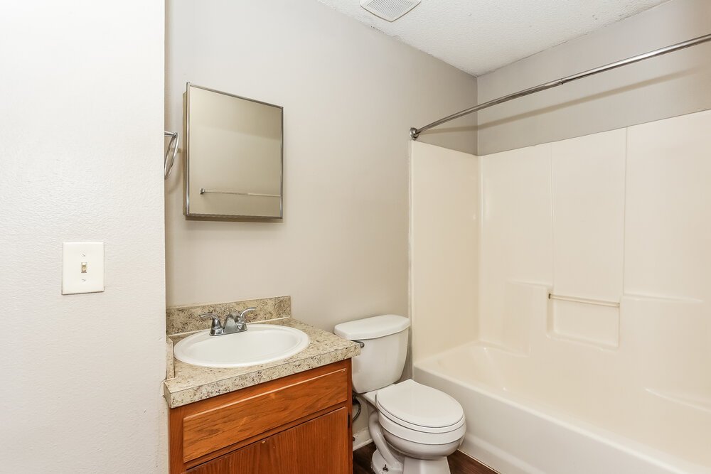 3-Bed Rental on 2268 W 44th photo 12