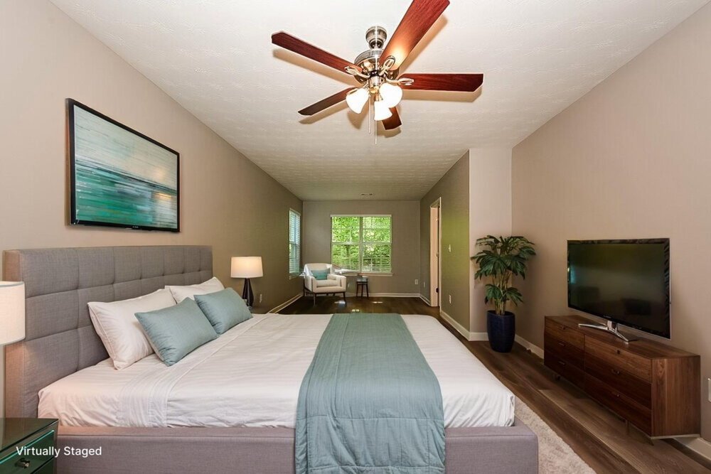 3-Bed Rental on 2530 Walter Way photo 12