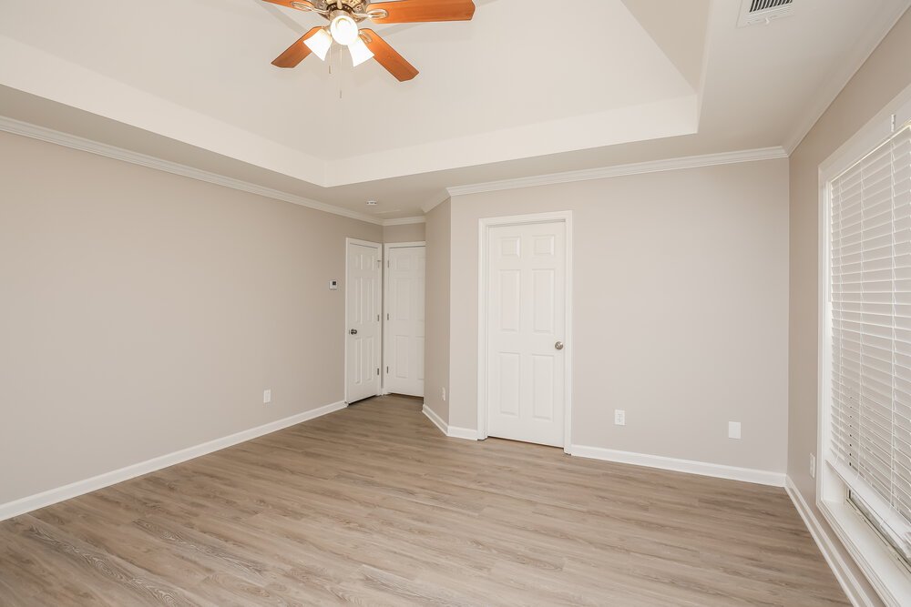 4-Bed Rental on 802 Pinder Point photo 12