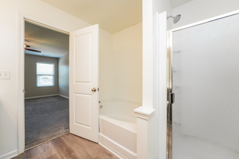 4-Bed Rental on 3458 Sandstone Trl photo 12