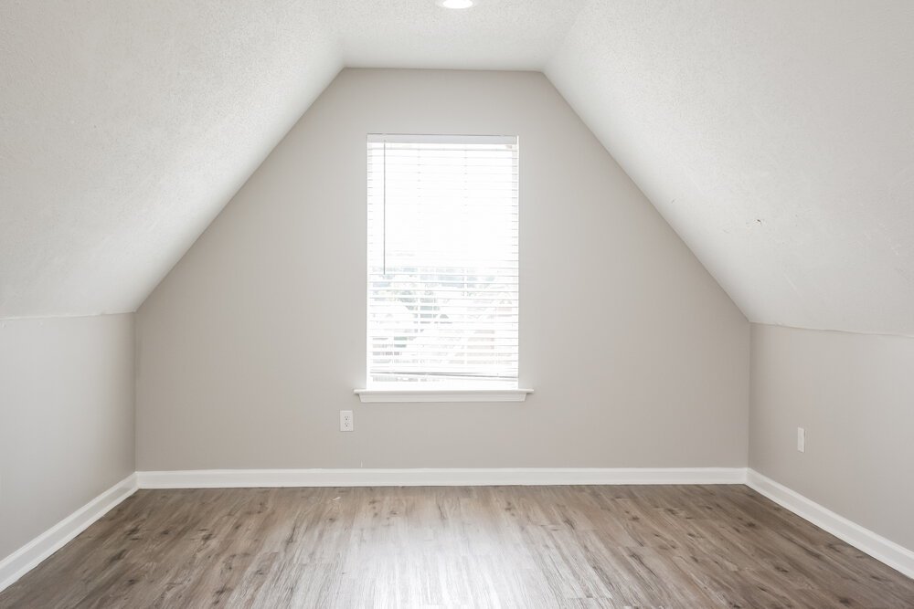 4-Bed Rental on 1531 Carlton Ridge photo 12