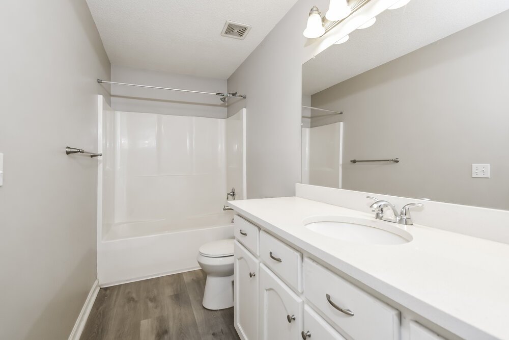 3-Bed Rental on 8274 Park Pike photo 13